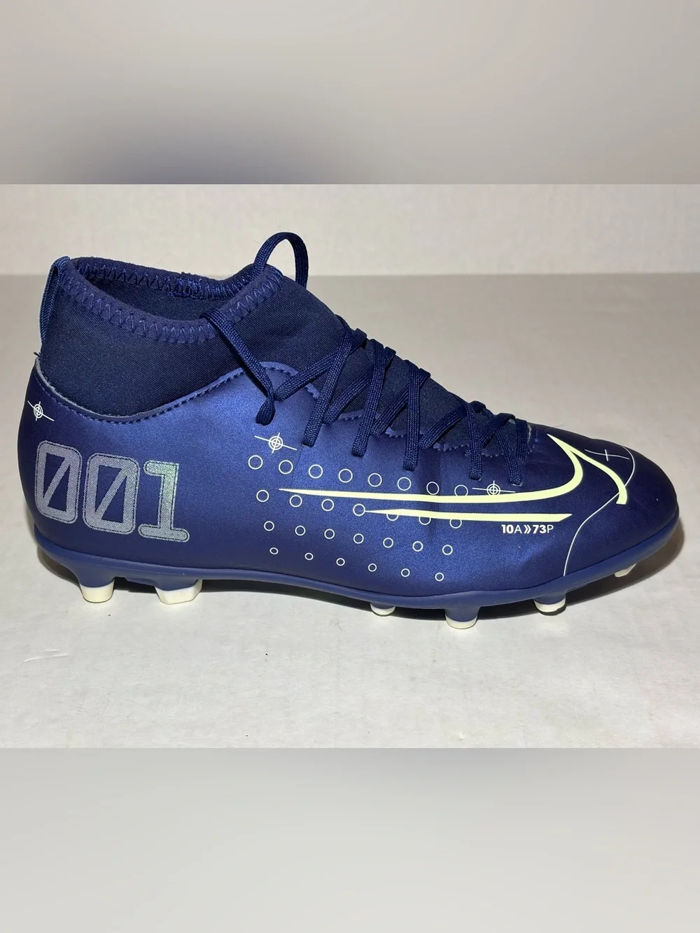 Nike Kids' Mercurial Superfly 7 Club MDS FG Soccer Cleats Size 4Y (BQ5418-401)